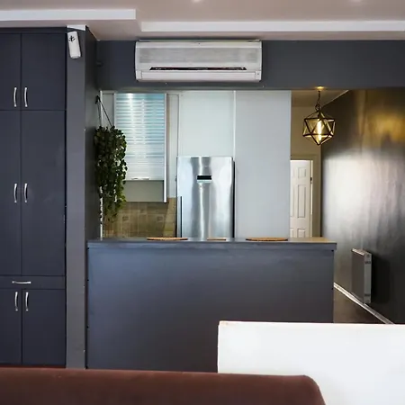 Apartment Modern And Spacious 3-br Near Taksim Istanbul