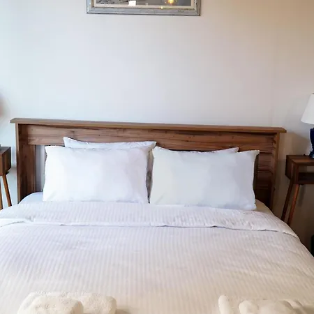 Modern And Spacious 3-br Near Taksim
