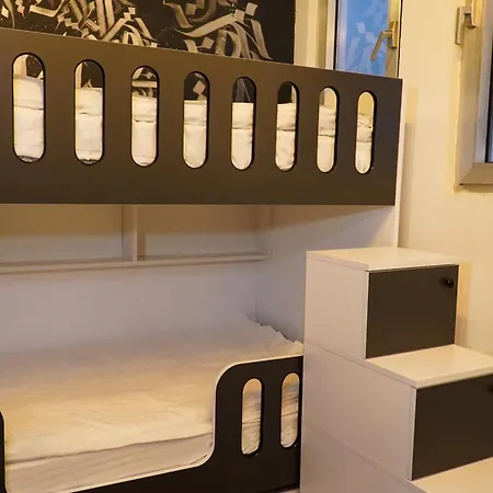 Apartman Modern And Spacious 3-br Near Taksim