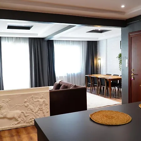 Modern And Spacious 3-br Near Taksim * Isztambul